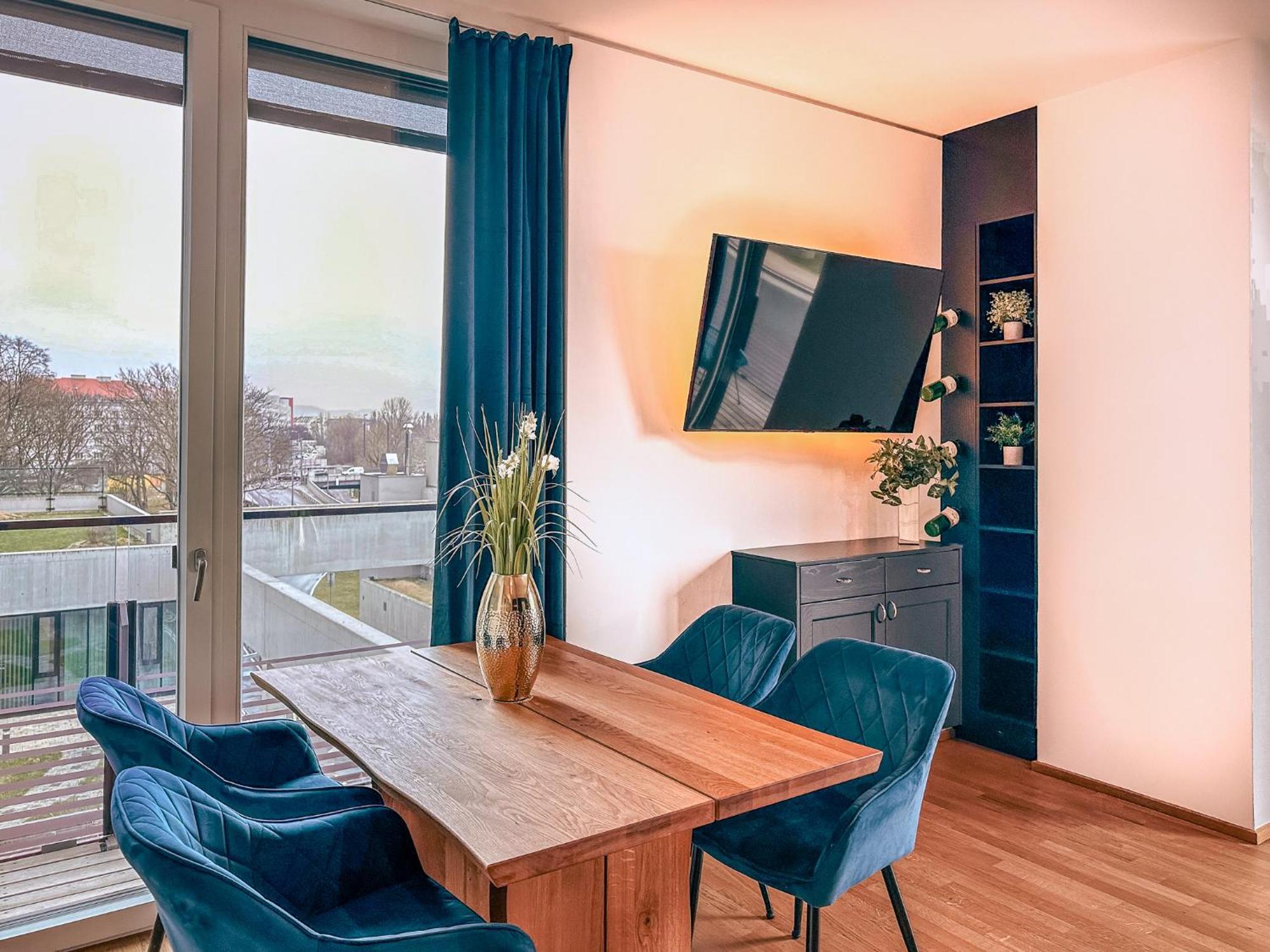 Kaiser Lodge - Rooftop Pool & Underground Car Park By Alpenluxus Appartements Βιέννη Εξωτερικό φωτογραφία