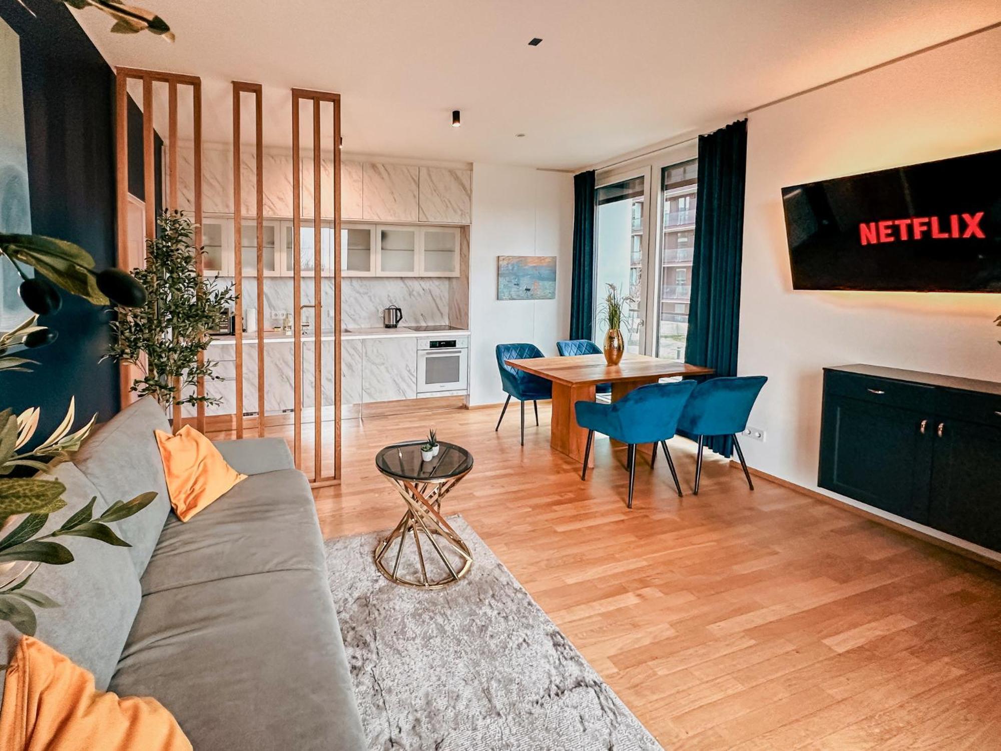 Kaiser Lodge - Rooftop Pool & Underground Car Park By Alpenluxus Appartements Βιέννη Εξωτερικό φωτογραφία